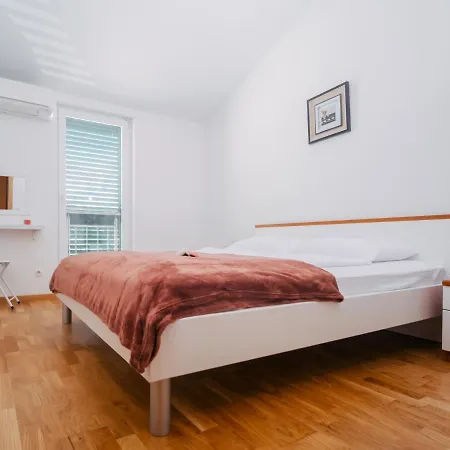 Jagoda Okrug Gornji Apartment